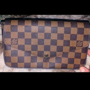 **Authentic** Louis Vuitton Damier Pochette Felicie Shoulder Chain Purse